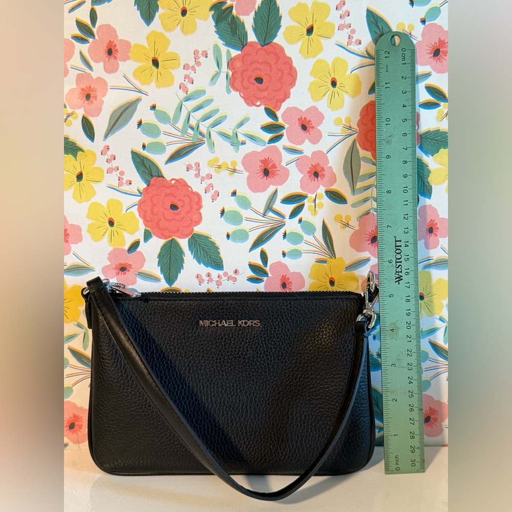 Michael Kors Jet Set Small Pebbled Leather Convertible Wristlet Bag Black NWT - Picture 12 of 13